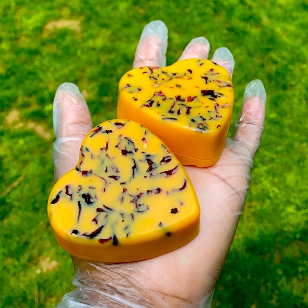 Strawberry and rose hip lotion bar